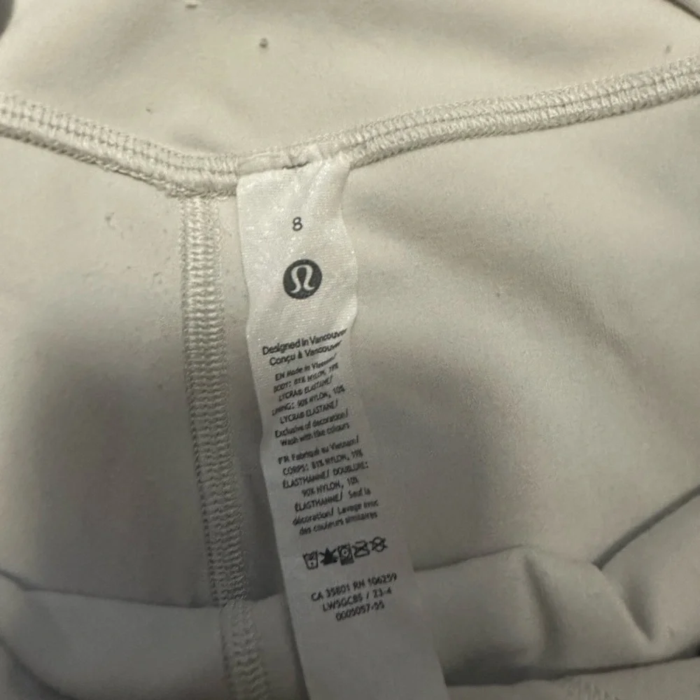 🤍🧁Lululemon Set🧁🤍 - Picture 5 of 7